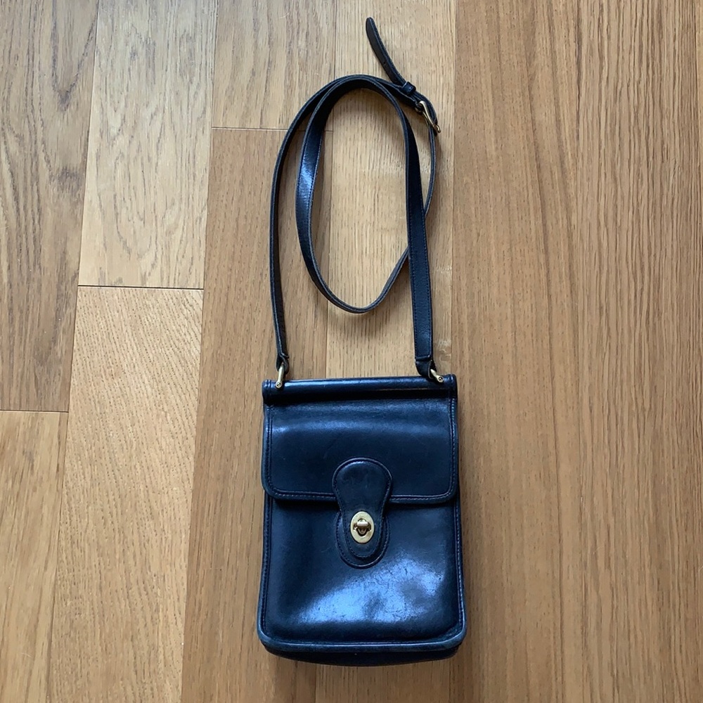 Vintage Crossbody Coach Handbag - Picture 1 of 3